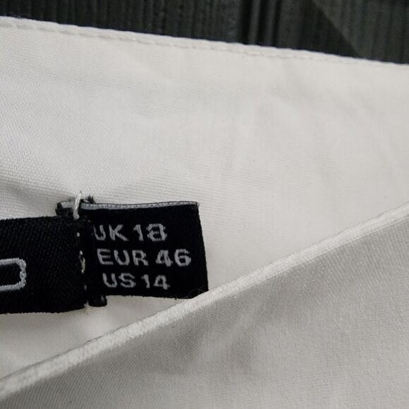 boohoo Plus Color Block Tiered Smock Dress                                   494 - Picture 8 of 13